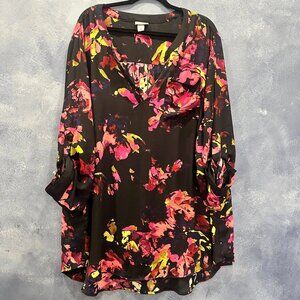 AVA & VIV women's V-neck black blouse with flowers size 4X